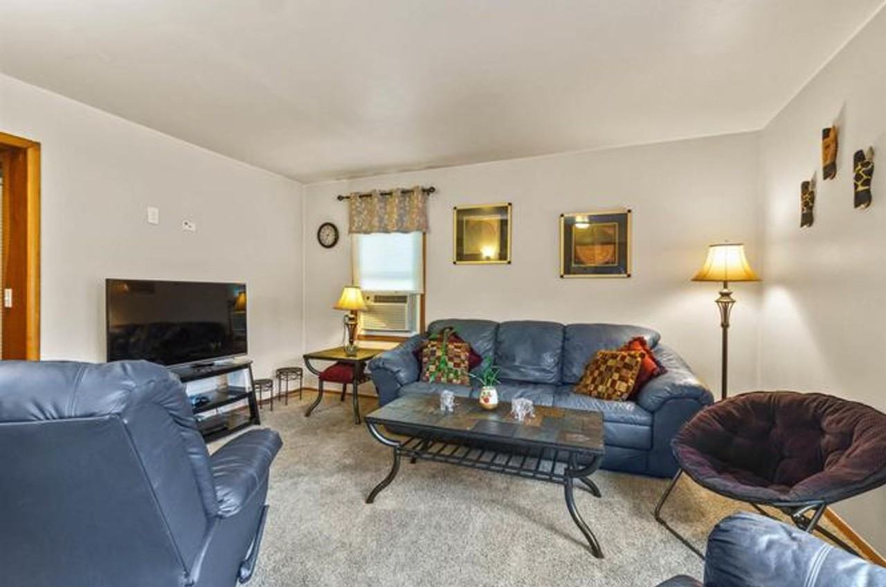 7321 Ideal Ave - Photo 4 of 8