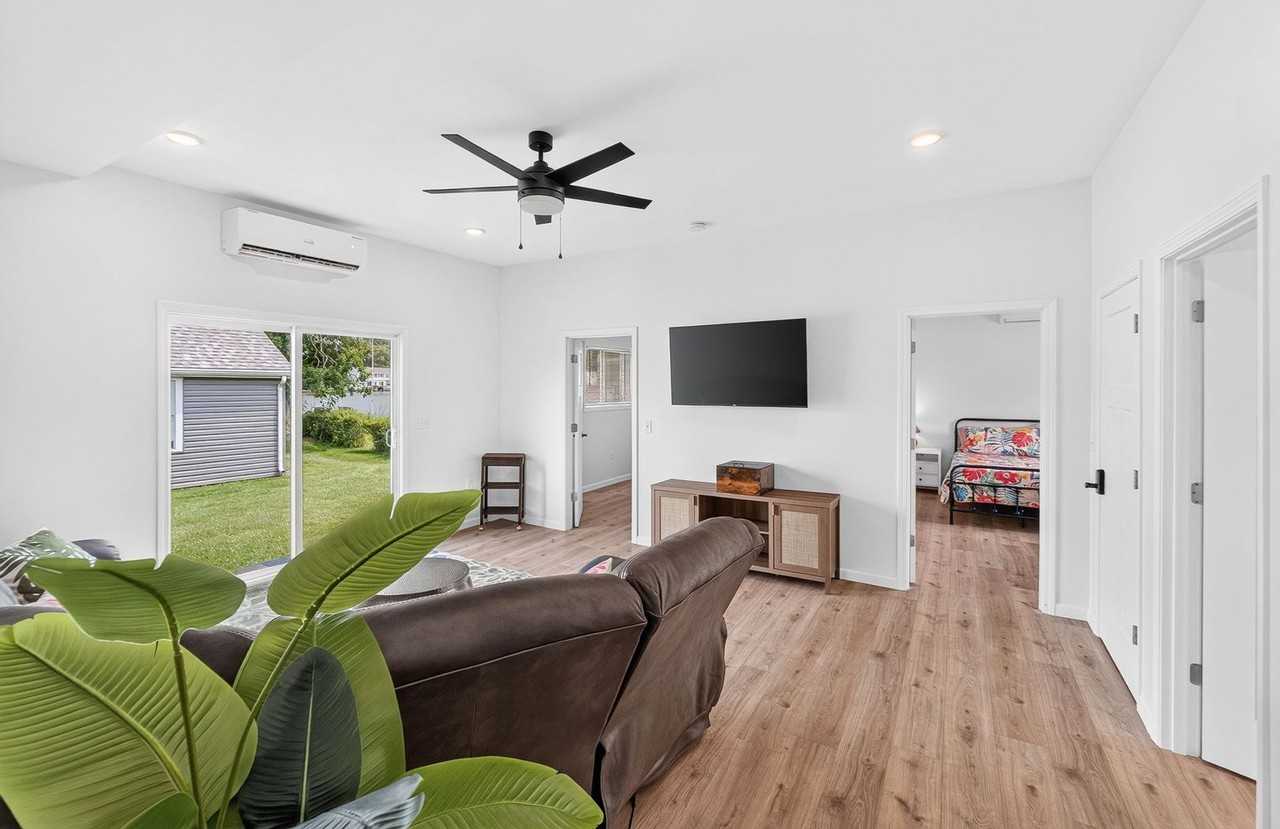 7690 Walnut St - Photo 7 of 30