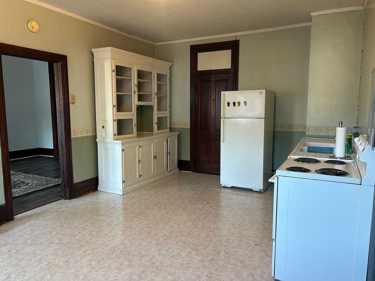 27 W Seminary St #1 - Photo 6 of 15
