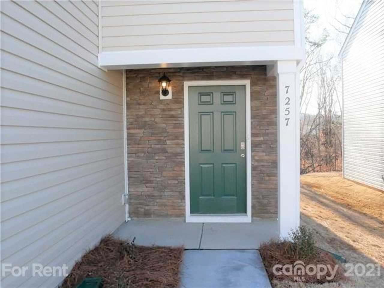 7257 Finnigan Rd - Photo 3 of 18