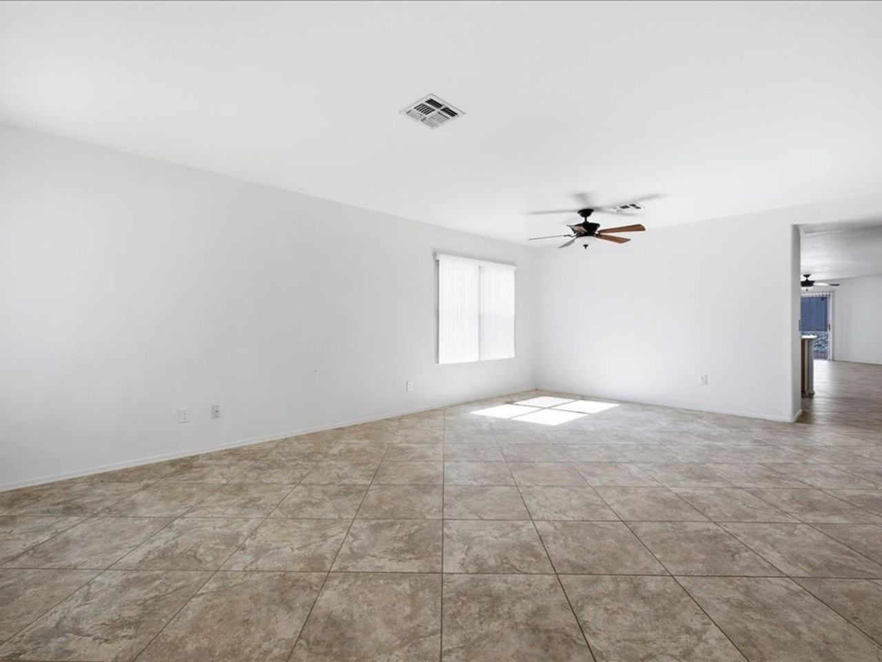 9909 E Rocky Wash Dr - Photo 4 of 28