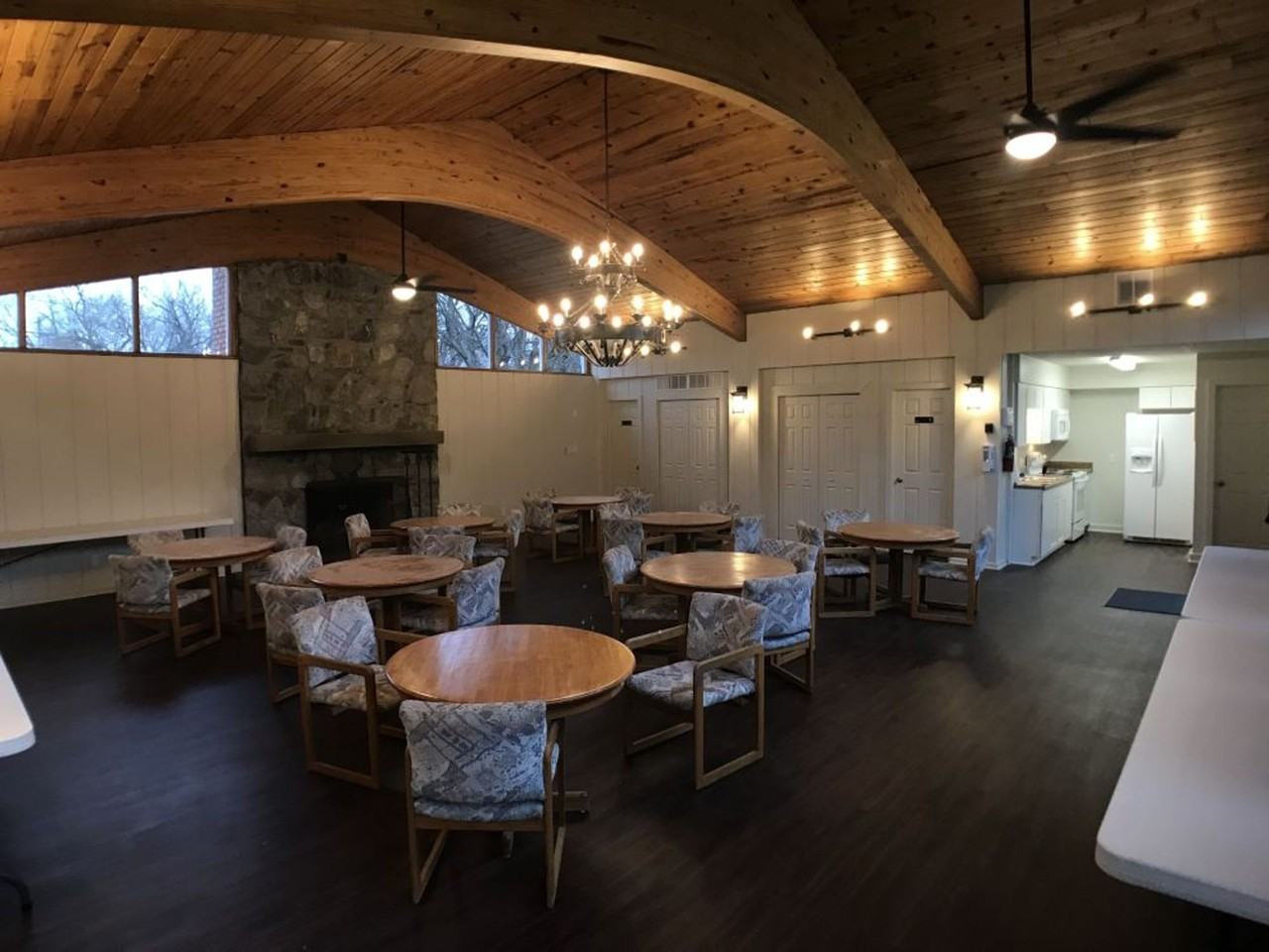 Diamond Oaks Apartments - DIA - Photo 2 of 3