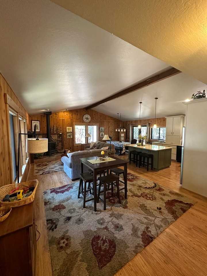 15891 Northwoods Blvd - Photo 3 of 19