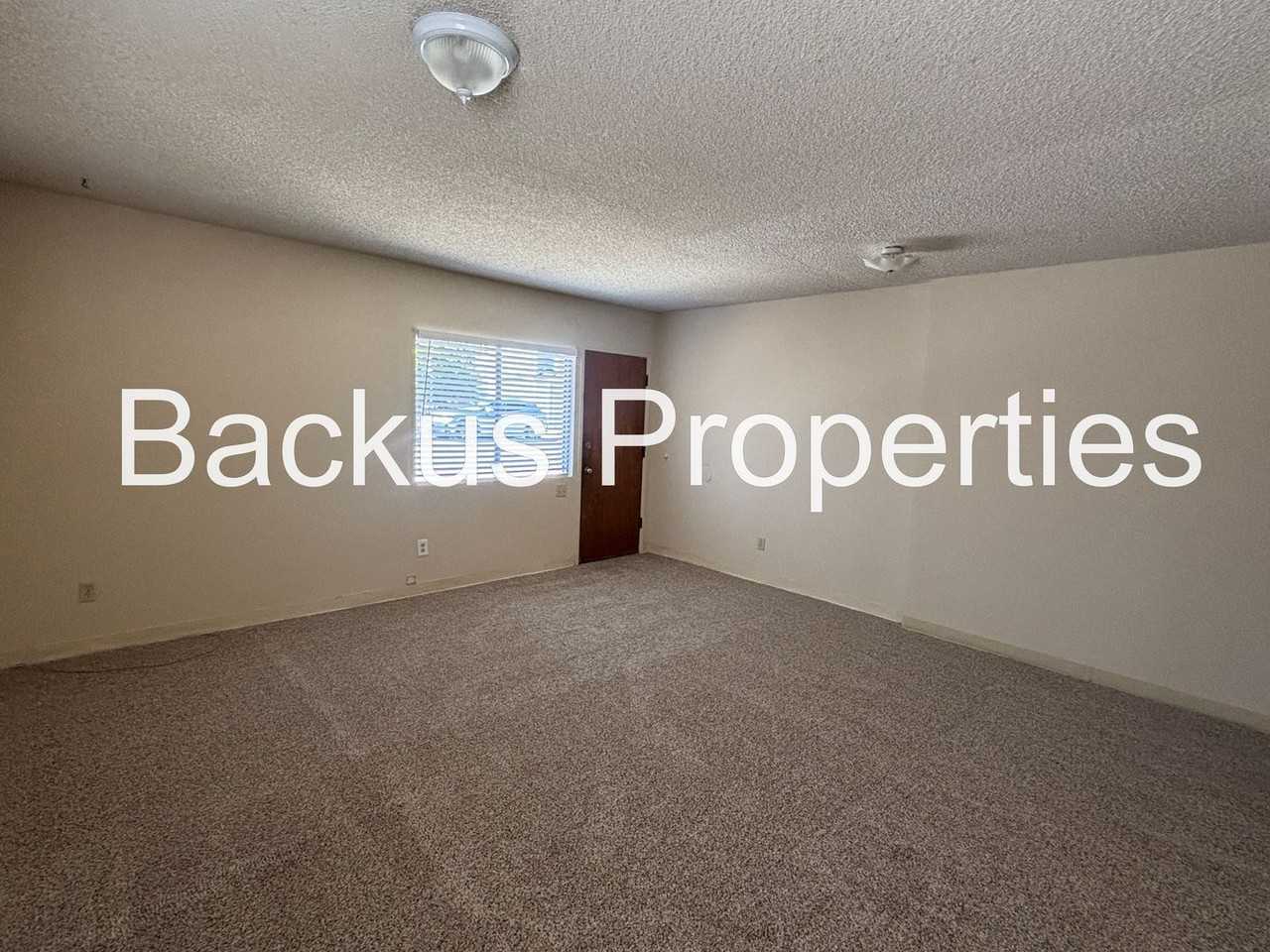 545-549 Union St - Photo 3 of 25