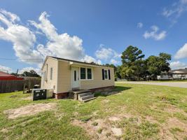 featured image of 1919 Half Moon Cir