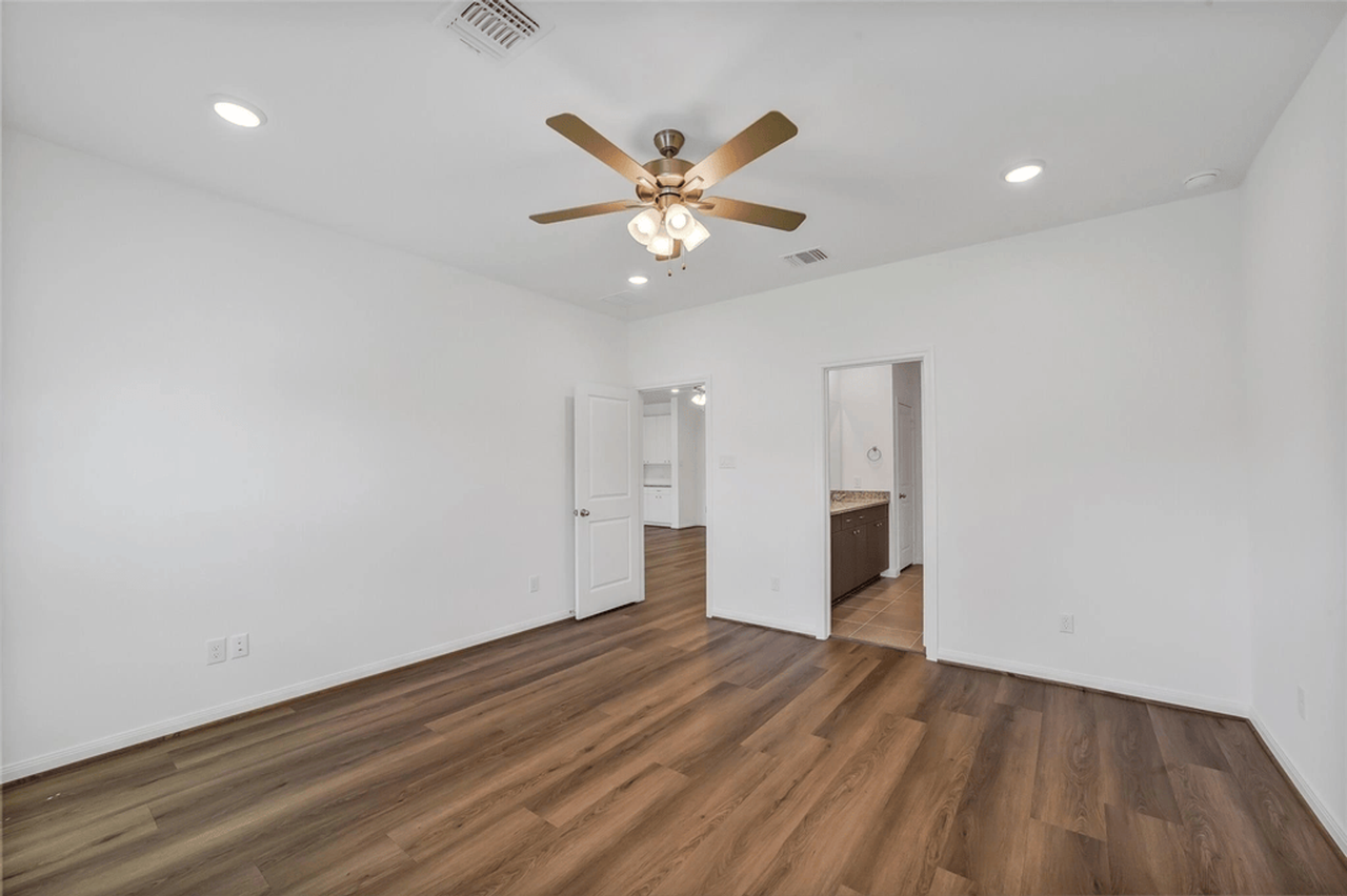 13614 Pine Dr - Photo 4 of 6