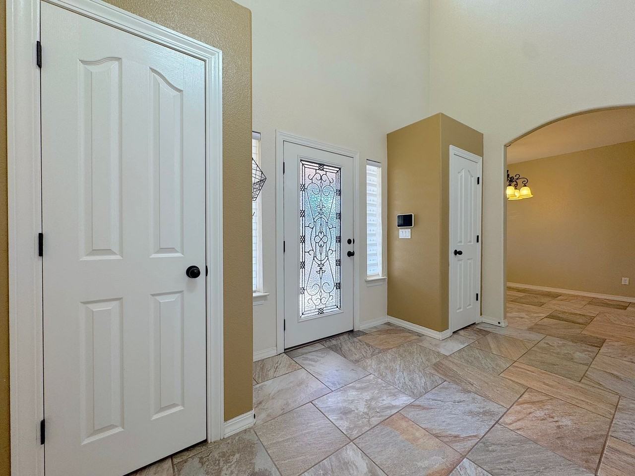 2068 Robert Minnie Pl - Photo 4 of 40