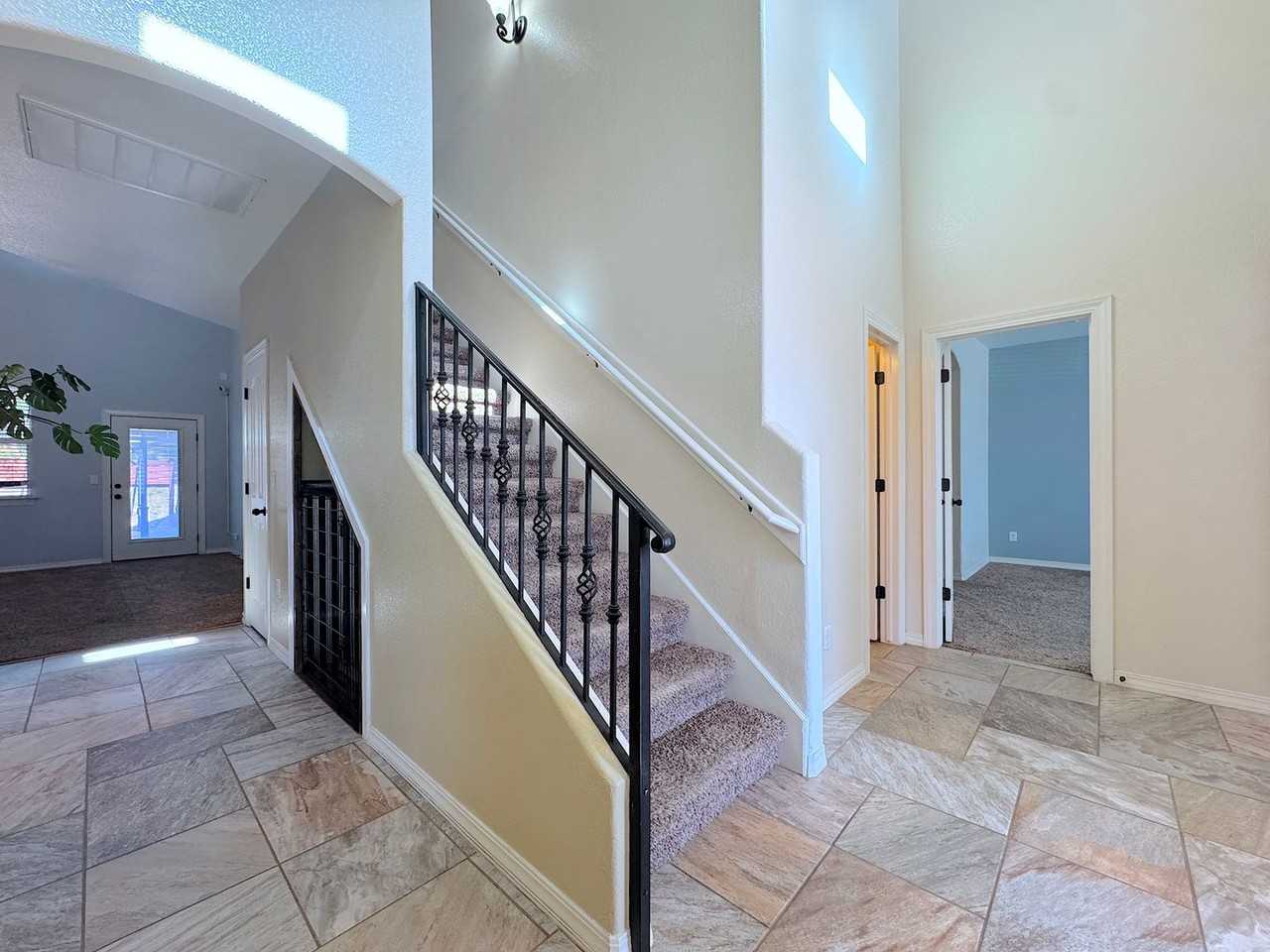 2068 Robert Minnie Pl - Photo 6 of 40