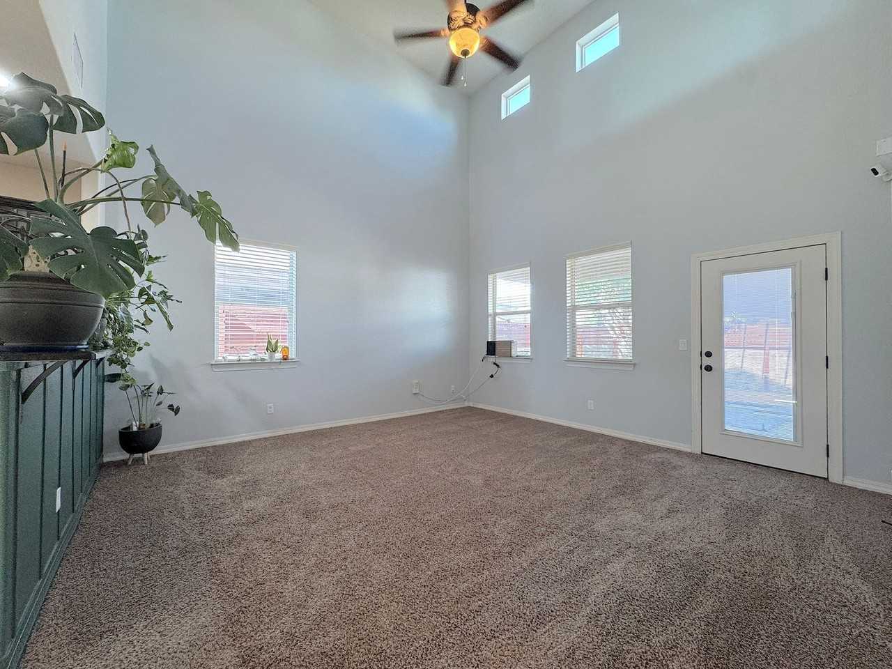 2068 Robert Minnie Pl - Photo 7 of 40