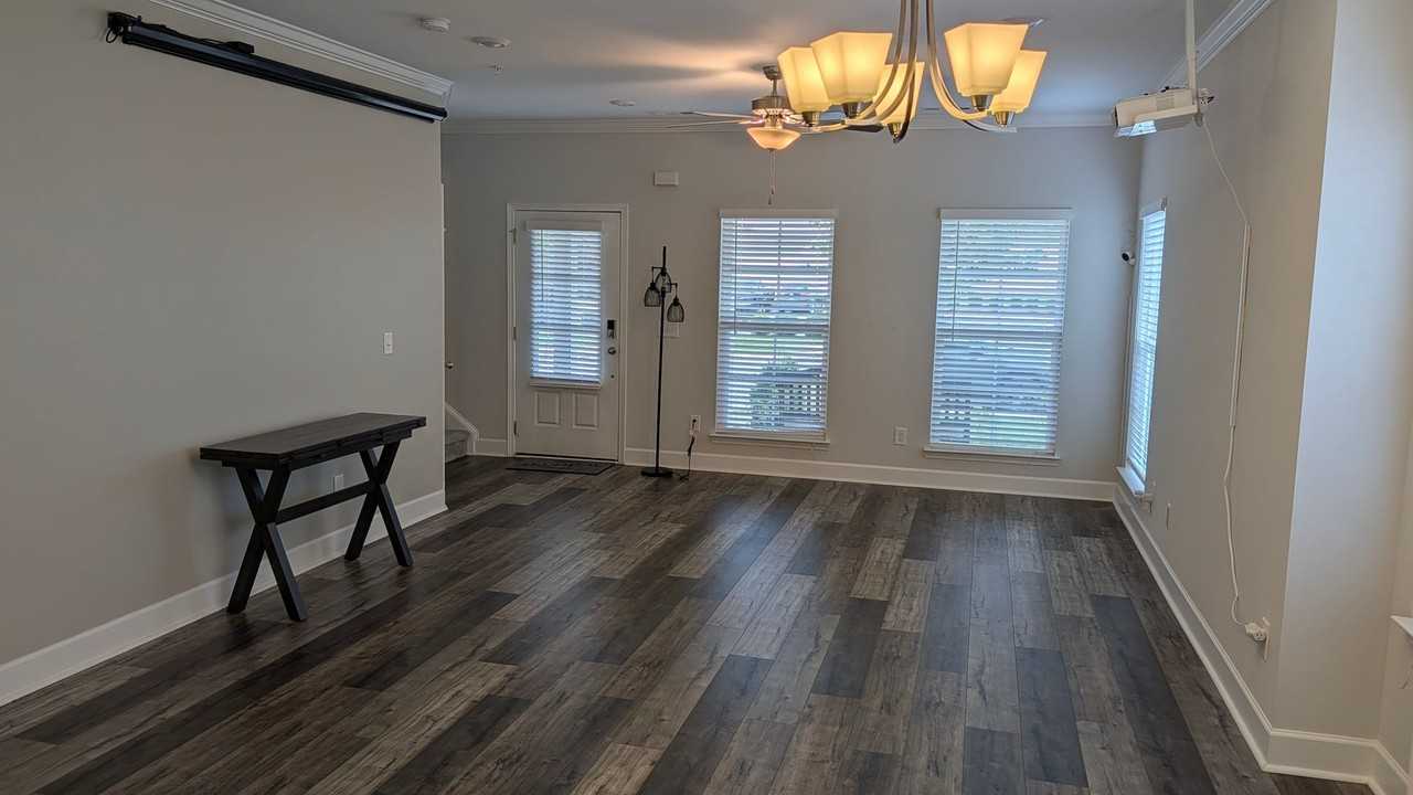 531 Farmstead Ln - Photo 2 of 27