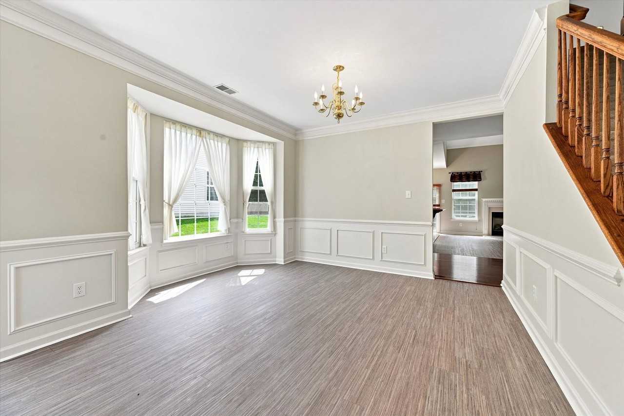 137 Stoyer Rd - Photo 4 of 28