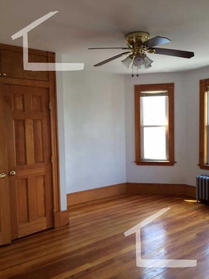 43 Litchfield St - Photo 3 of 21