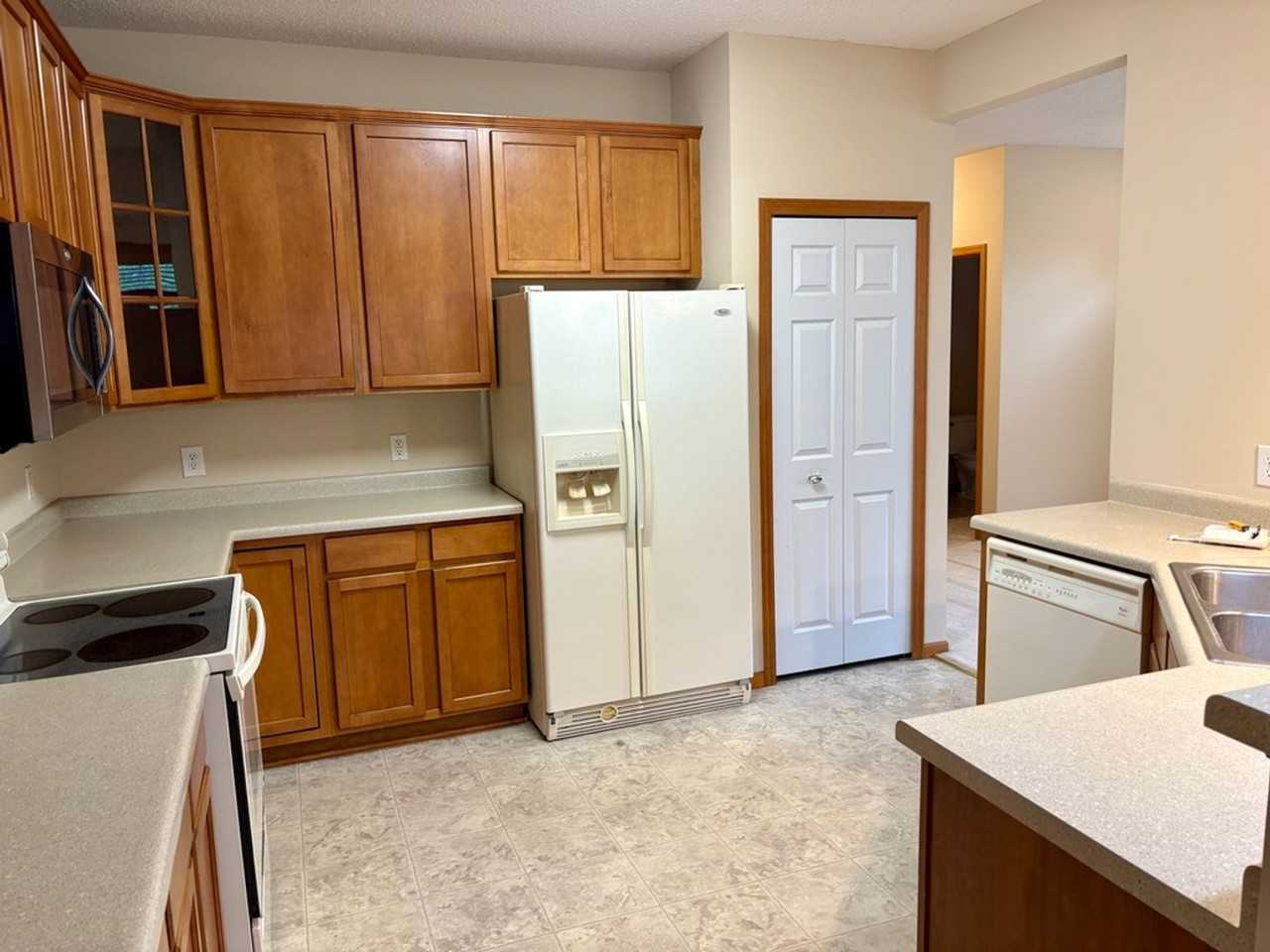 17600 68th Pl N - Photo 2 of 30