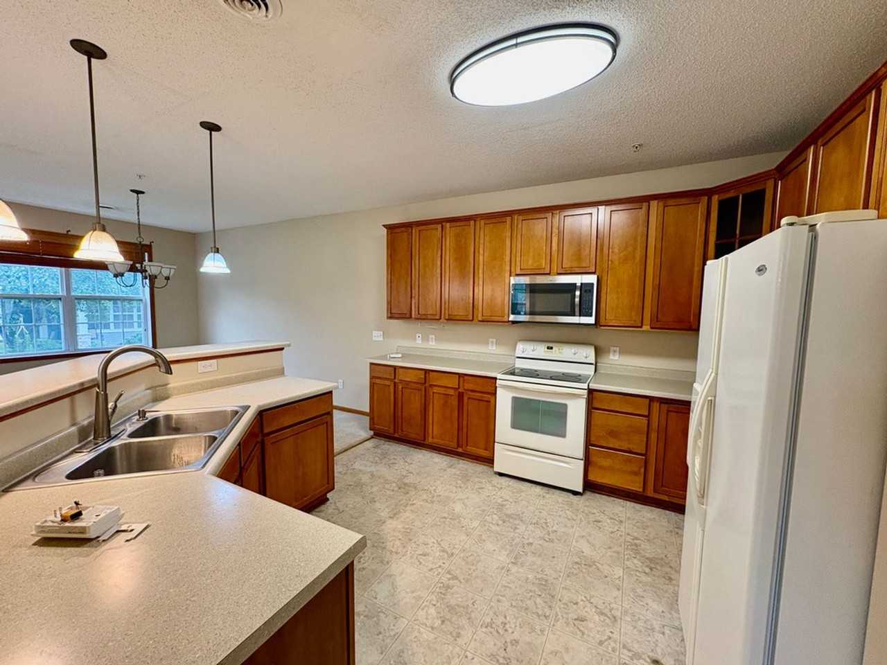 17600 68th Pl N - Photo 4 of 30