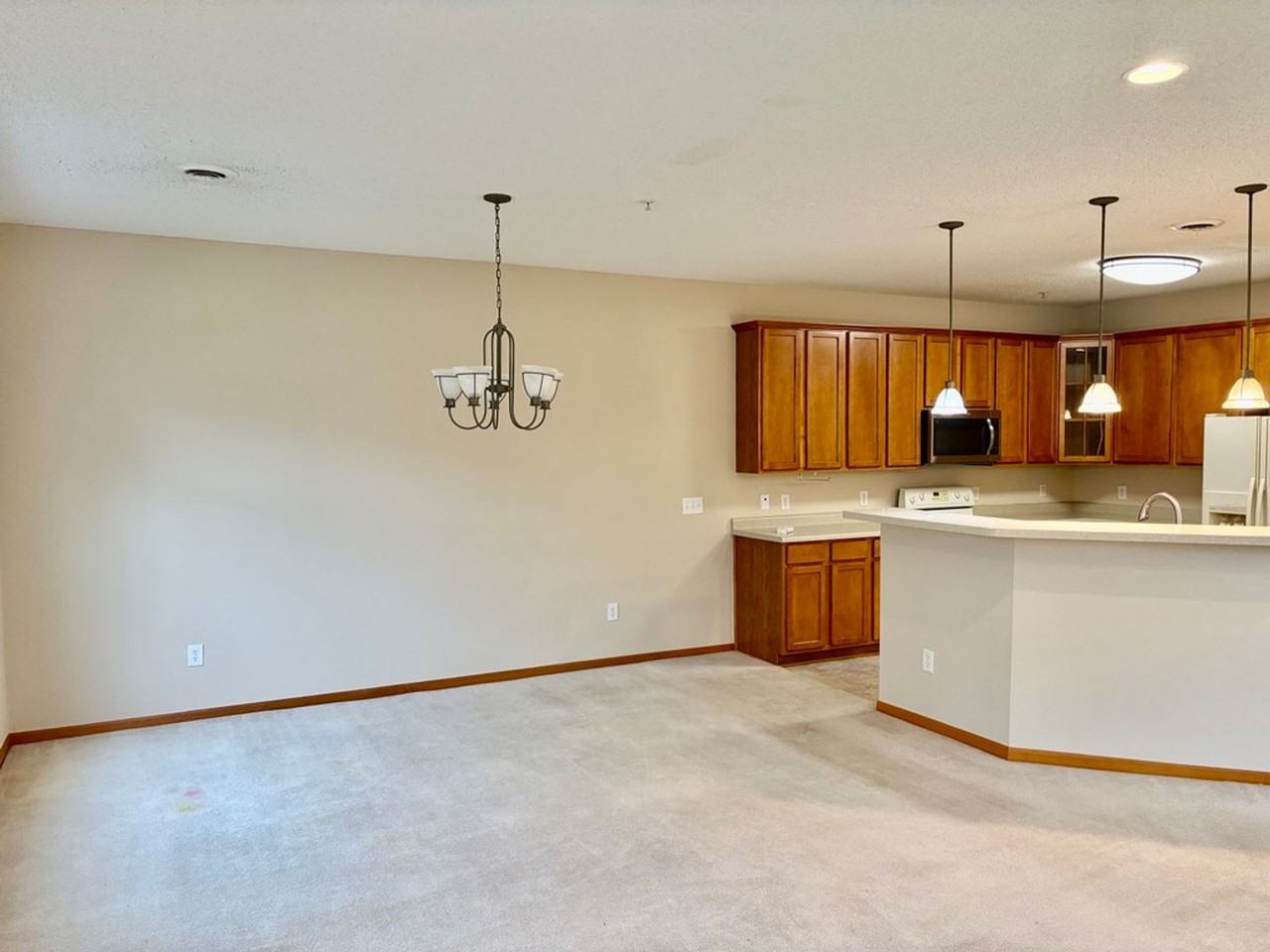 17600 68th Pl N - Photo 5 of 30