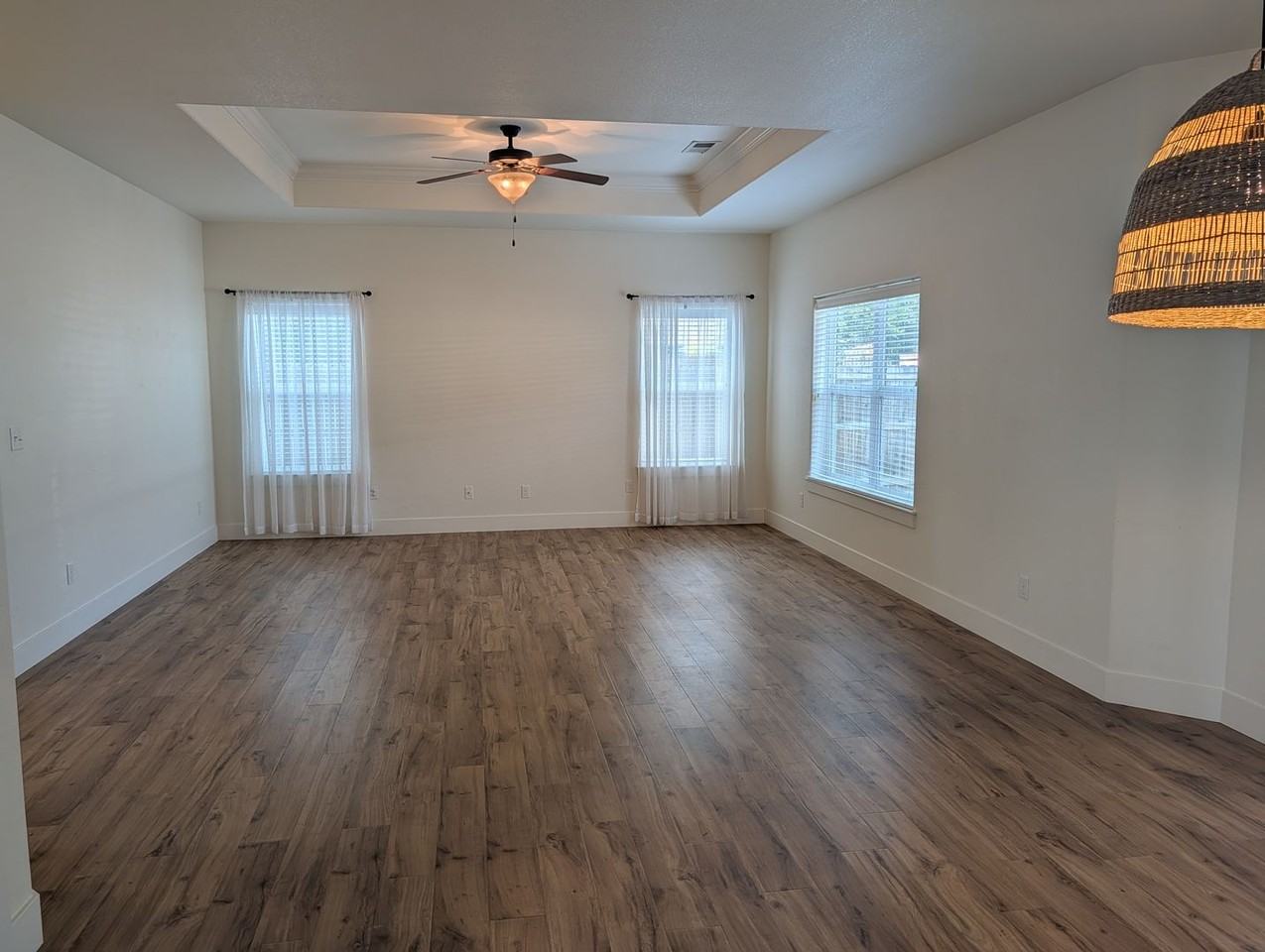 1500 Darlene Dr - Photo 4 of 16