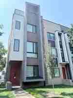 featured image of 1117 Summit Ave
