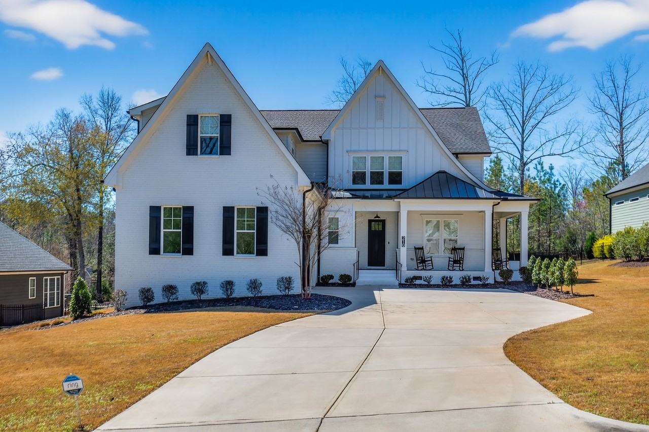 210 Lookout Rdg
