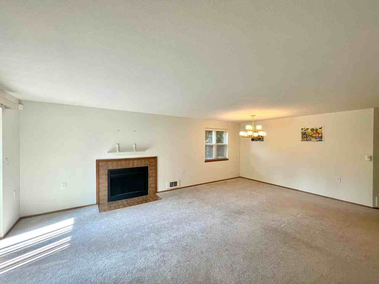 8222 126th Ave Ne #C10 - Photo 4 of 13