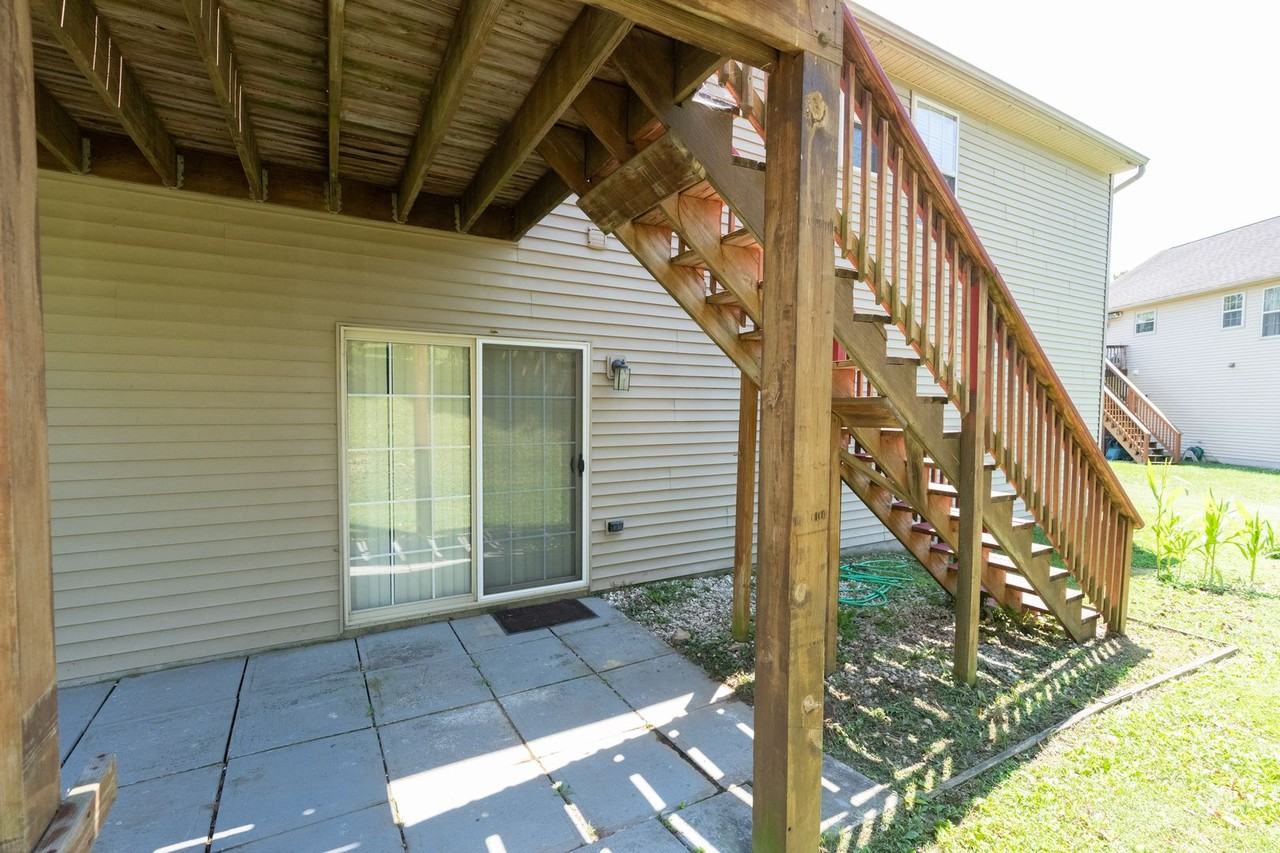 2072 Sheaffer Rd - Photo 4 of 50