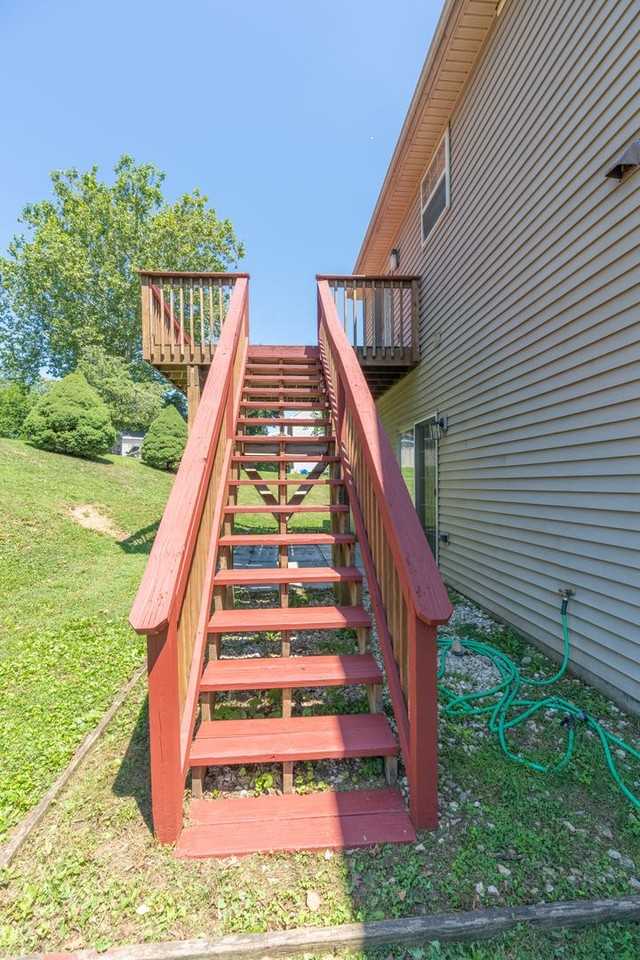 2072 Sheaffer Rd - Photo 6 of 50