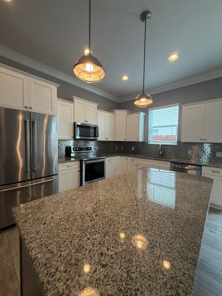 995 Airport Rd - Photo 5 of 29
