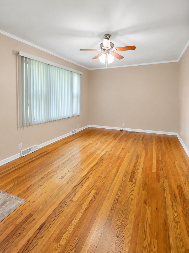 263 Williams Cir - Photo 4 of 13