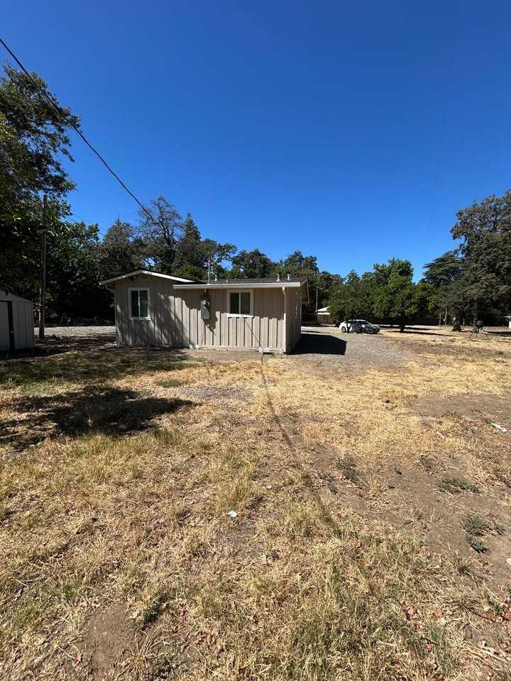 316 Butcher Rd - Photo 4 of 20