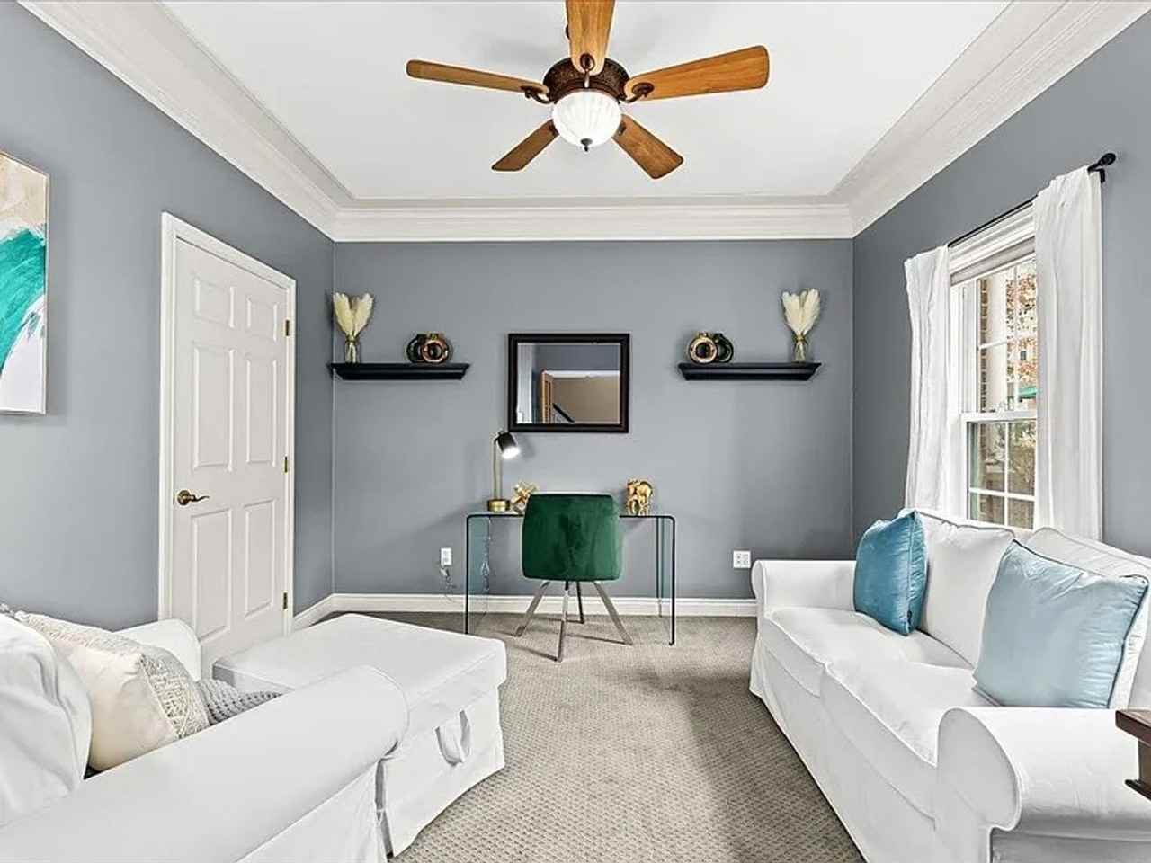 1615 Town Commons Dr - Photo 4 of 19