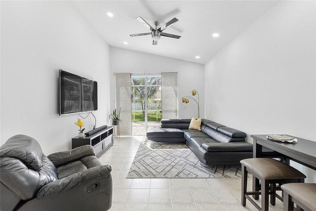 5385 Nw 124th Way - Photo 3 of 12