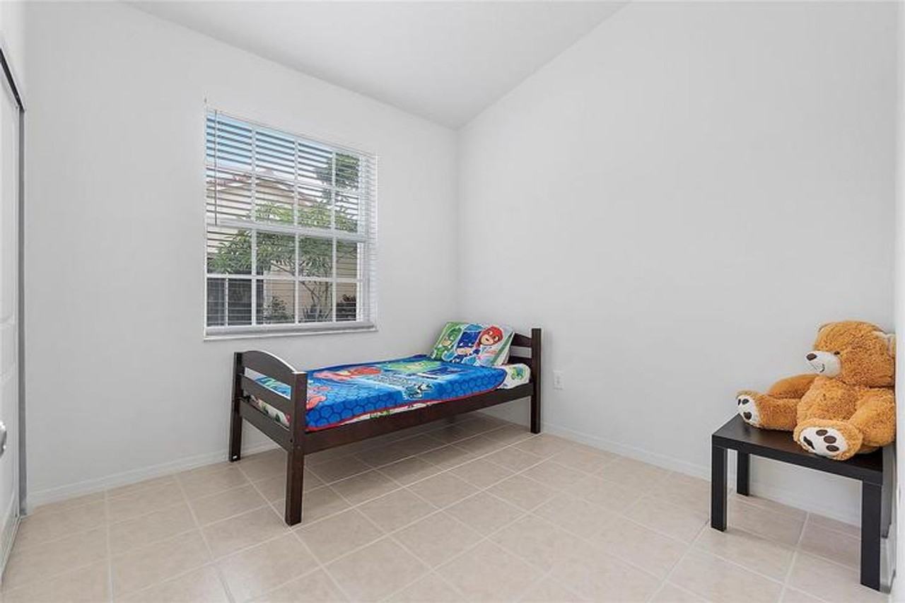 5385 Nw 124th Way - Photo 7 of 12
