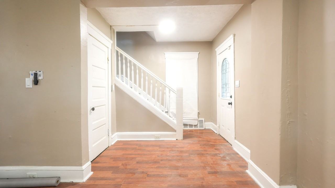 3643 W 39th St - Photo 6 of 20