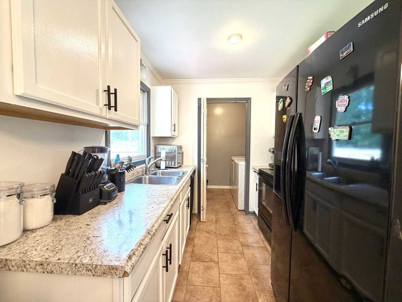 783 Princeton Cir - Photo 4 of 22