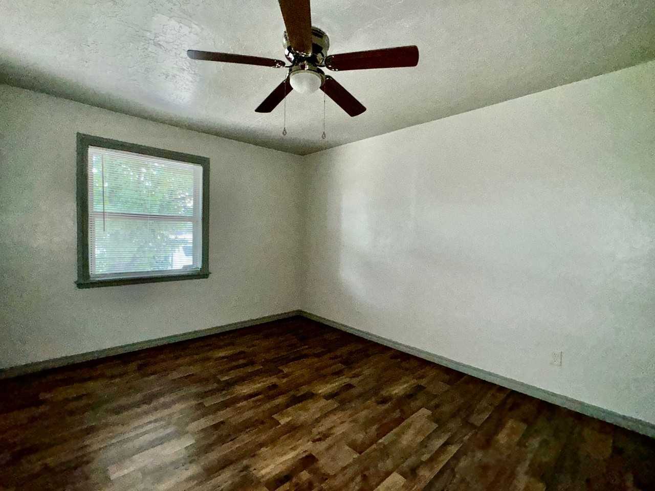 505 505 NW Oak-La Nova Vita-B1 #B1 - Photo 6 of 9
