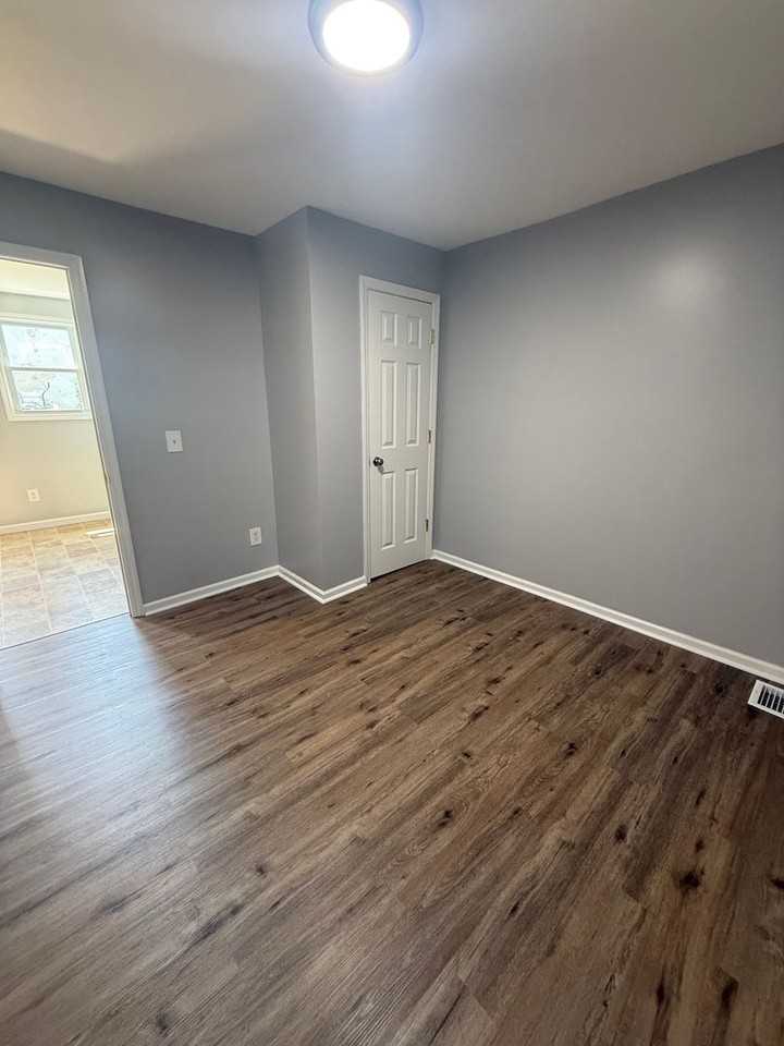 69 Carson Ave - Photo 2 of 7