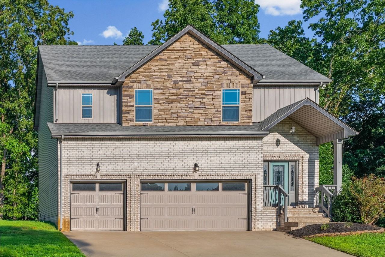 1381 Morning Star Dr - Photo 2 of 39