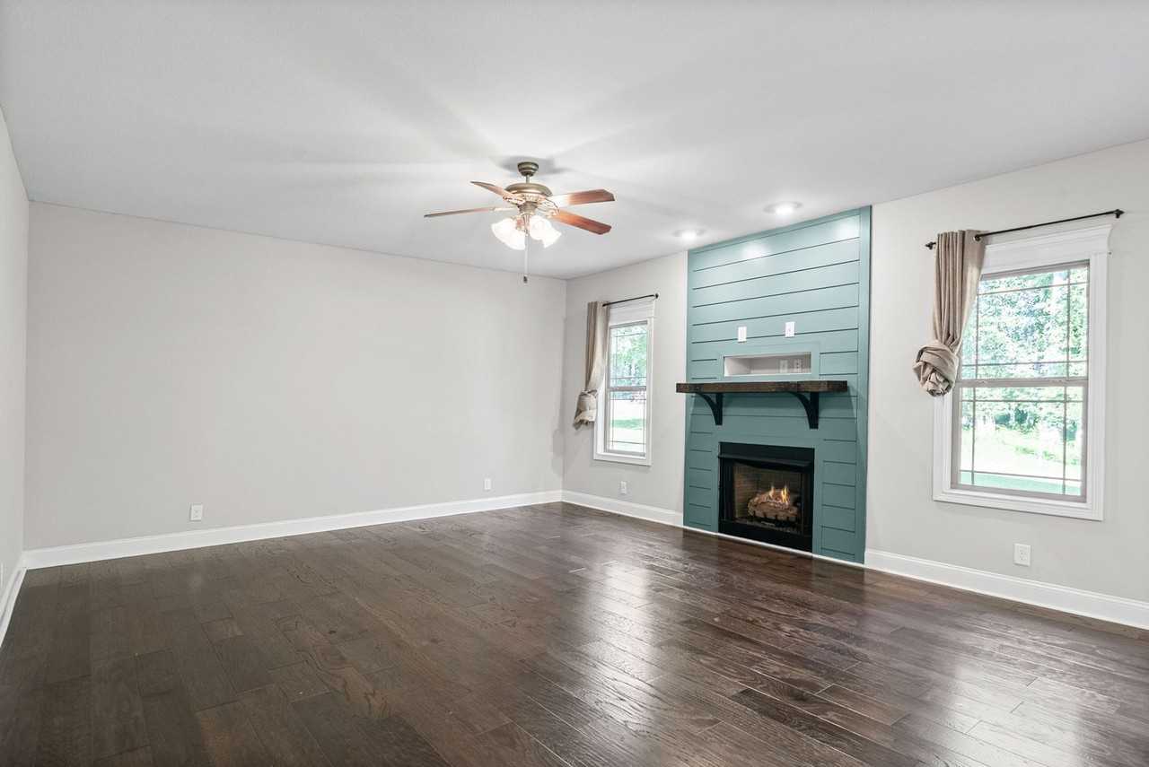 1381 Morning Star Dr - Photo 7 of 39
