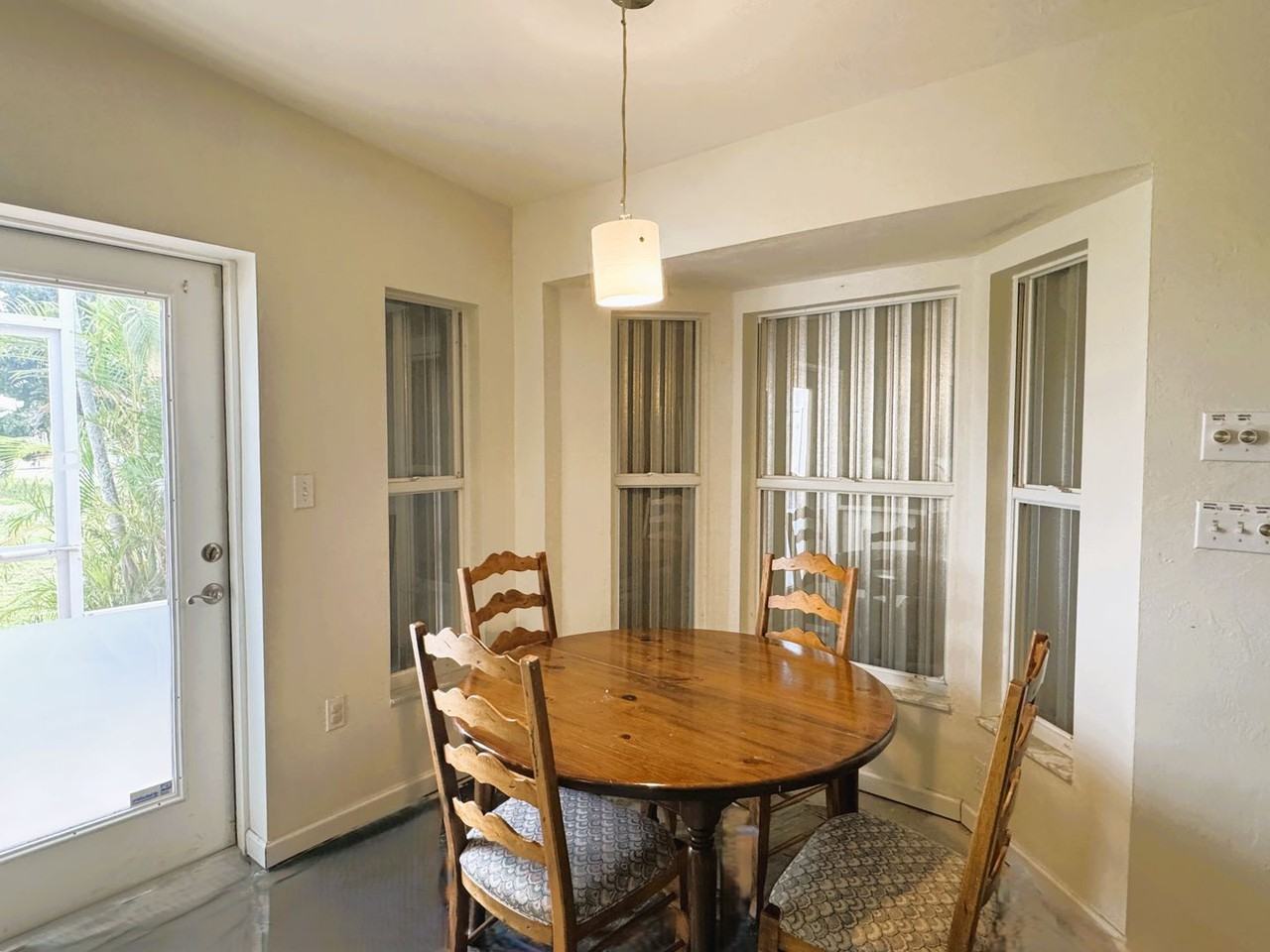 4379 Conway Blvd - Photo 7 of 35
