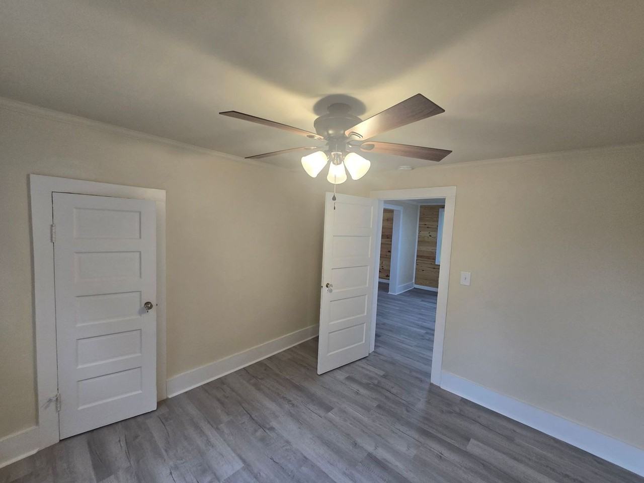 207 Chestnut St - Photo 7 of 9