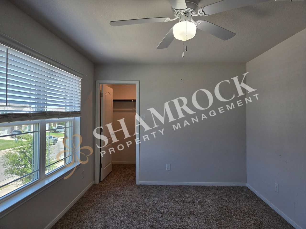 11224 Solar St - Photo 3 of 6