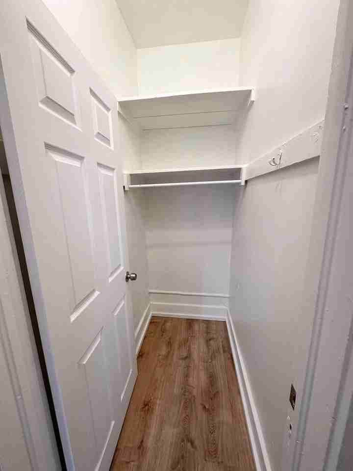 1603 Nw 22nd St - Photo 7 of 12