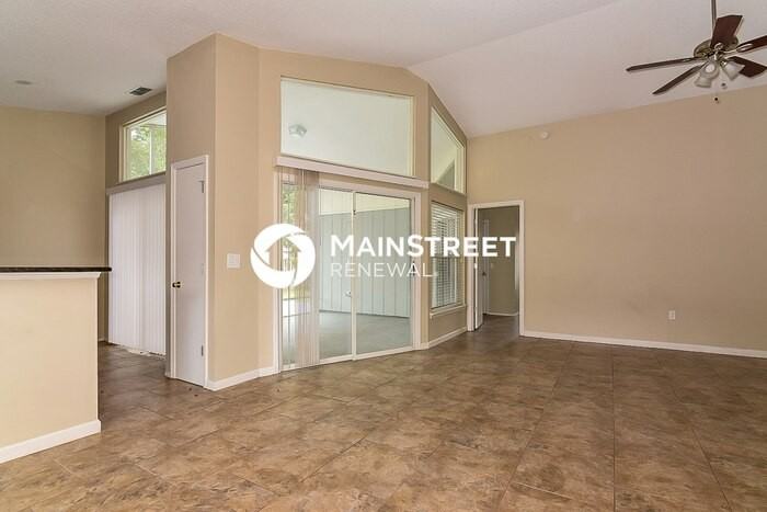 3806 Creek Way Ct - Photo 3 of 15