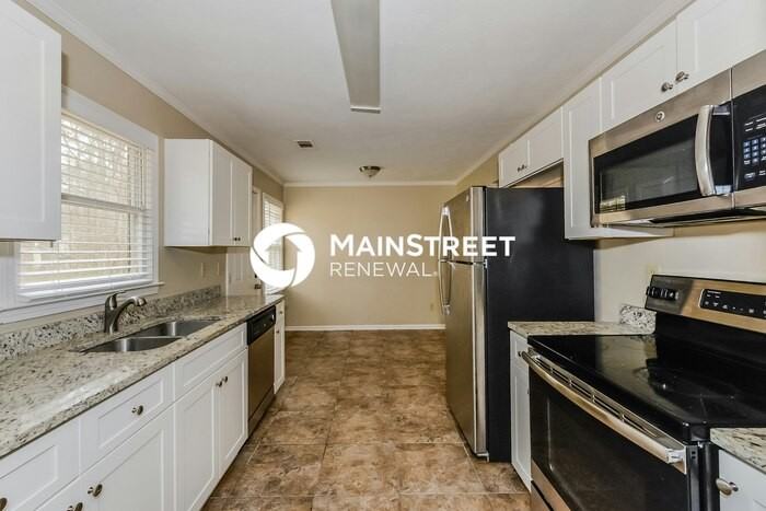 355 Victoria Dr - Photo 7 of 15