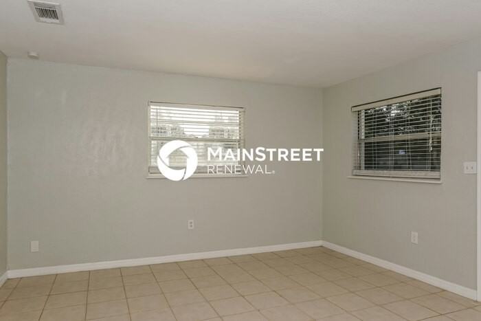 845 Avondale Rd - Photo 4 of 16
