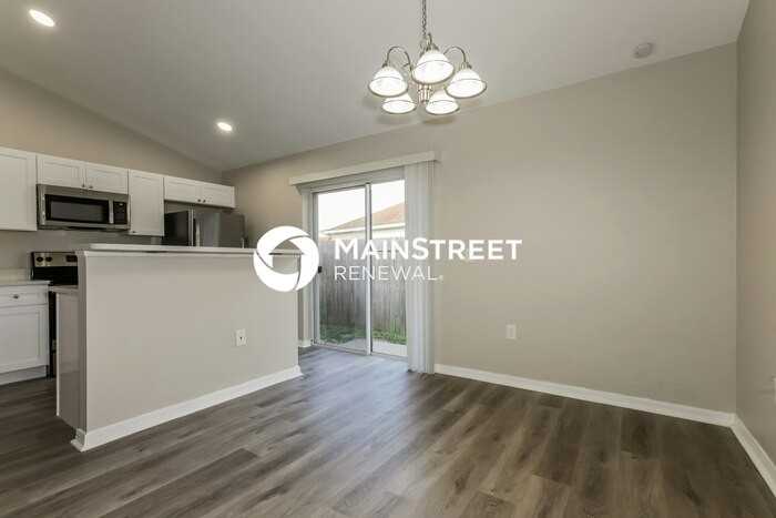 935 Brenton Leaf Dr - Photo 5 of 16