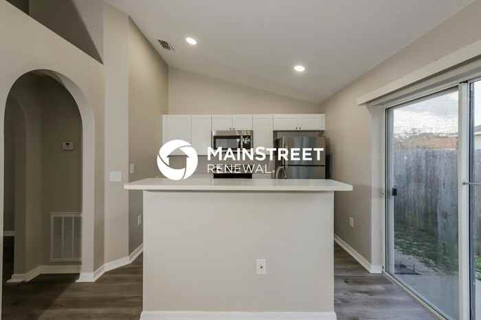 935 Brenton Leaf Dr - Photo 7 of 16
