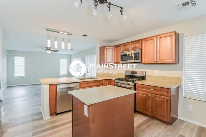 3341 W Brackenbury Ct - Photo 7 of 17