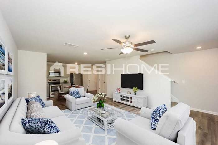 1028 Bluecoat Cir - Photo 7 of 23