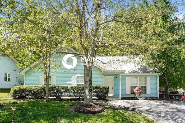 3911 Woodberry Lake Dr - Photo 2 of 17