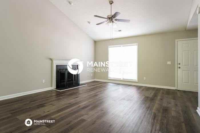 3911 Woodberry Lake Dr - Photo 4 of 17